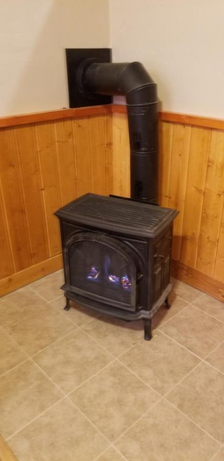 Lonesome Dove Ranch Bed & Breakfast Kalispell Exterior photo